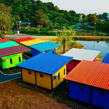 T-House@Siray Hotel Phuket Buitenkant foto