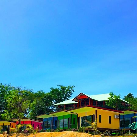 T-House@Siray Hotel Phuket Buitenkant foto