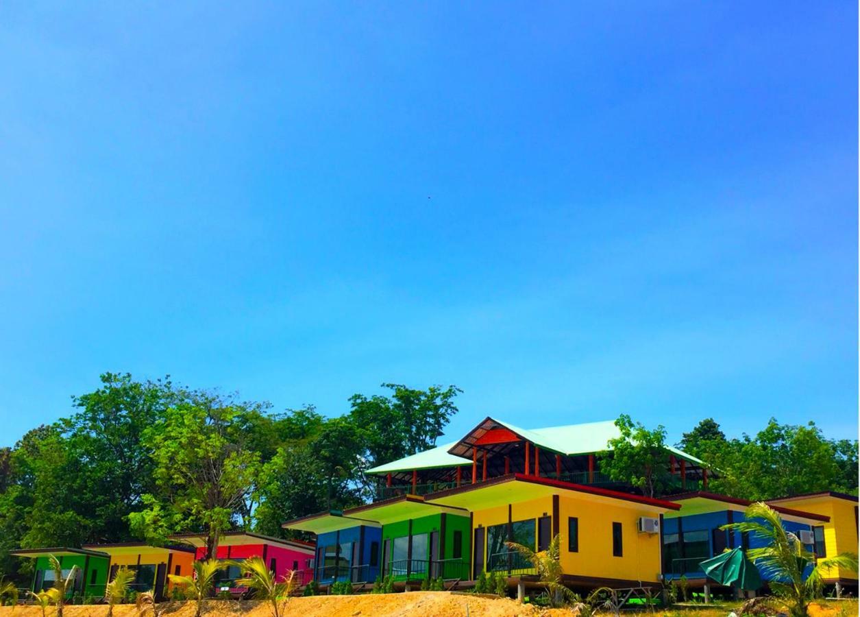 T-House@Siray Hotel Phuket Buitenkant foto