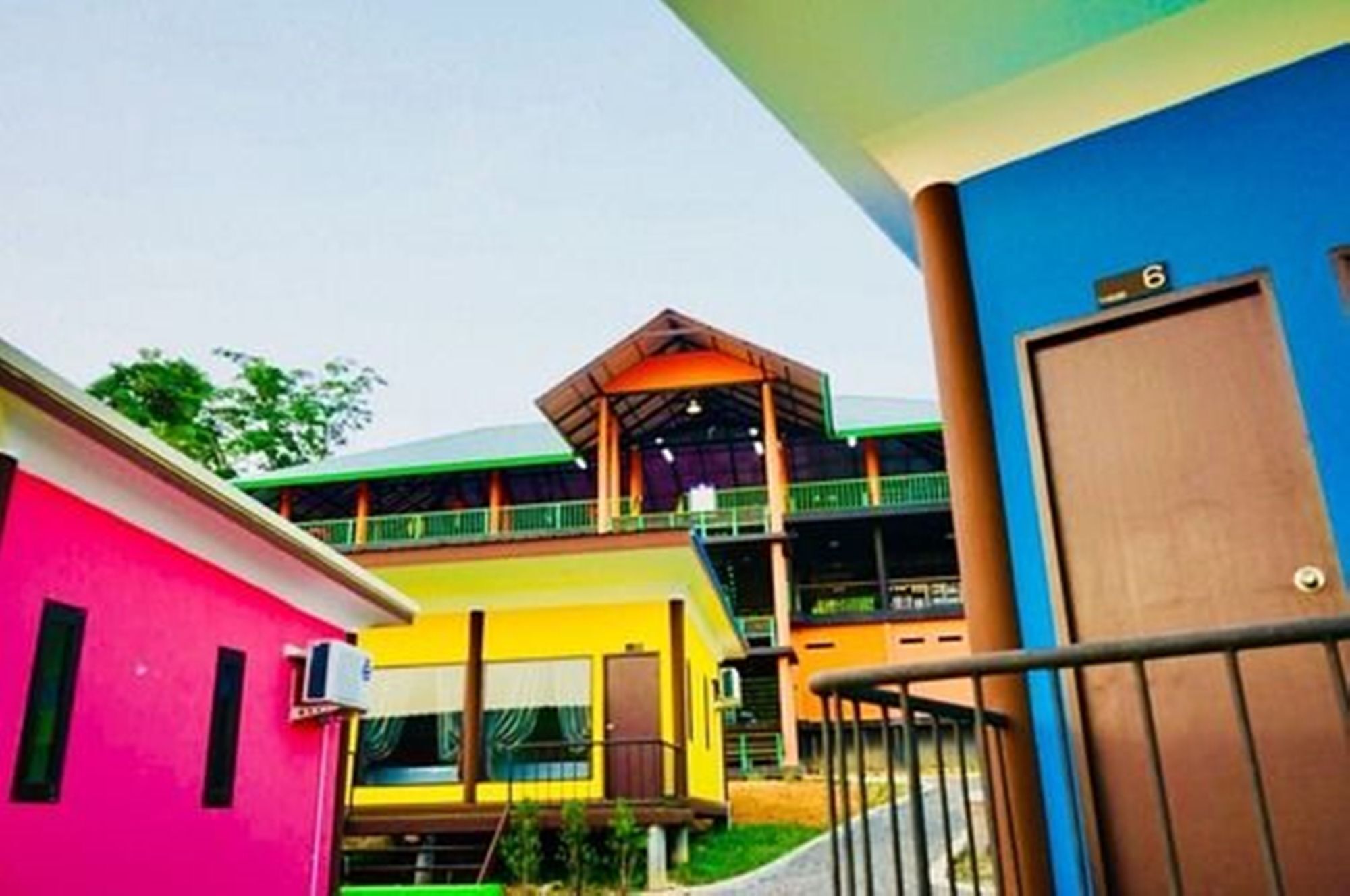 T-House@Siray Hotel Phuket Buitenkant foto